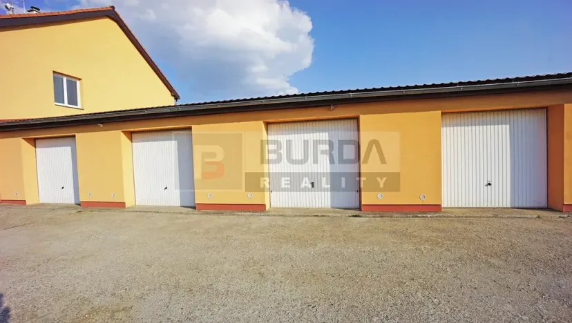 Pronájem kanceláře, Neratovice, 514 m2