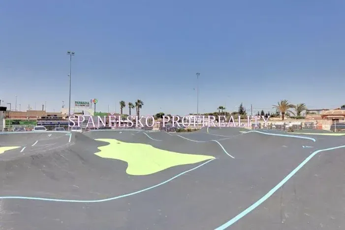 Prodej vily, Alicante, Španělsko, 59 m2