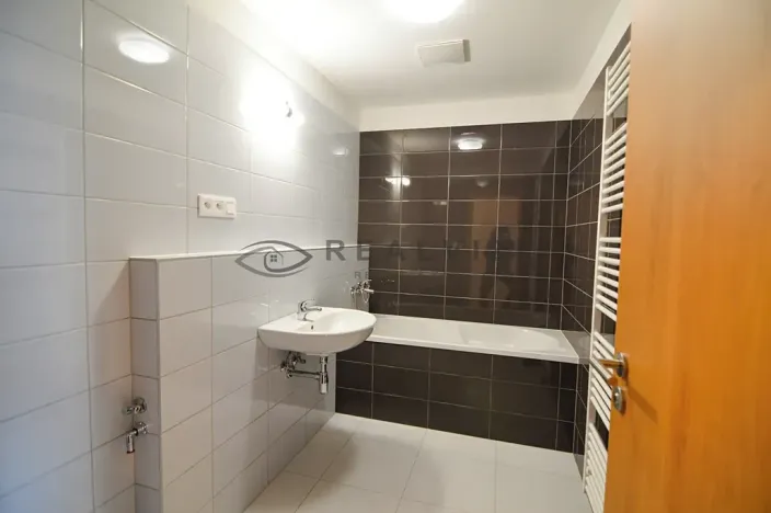 Pronájem bytu 2+kk, České Budějovice, Vrbenská, 50 m2
