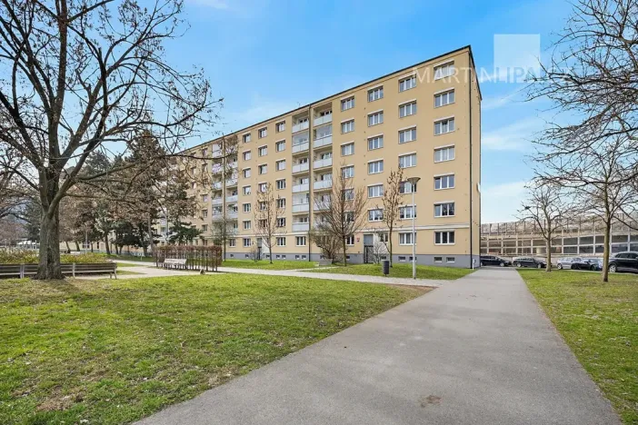 Prodej bytu 2+1, Praha - Libeň, náměstí Na Balabence, 53 m2