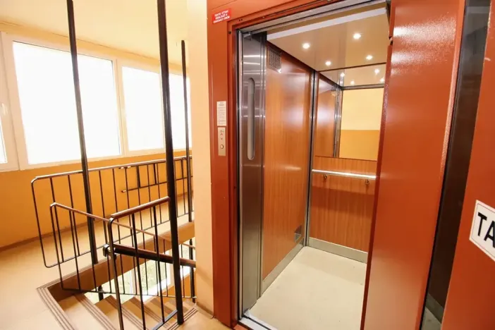 Pronájem bytu 2+kk, Praha, Novodvorská, 40 m2