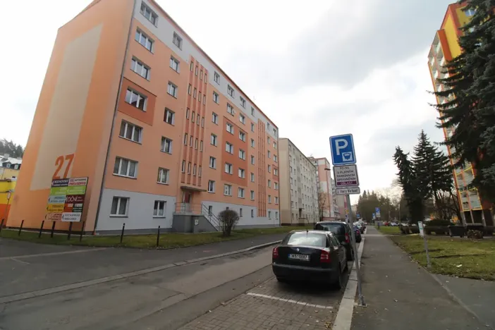 Pronájem bytu 2+1, Karlovy Vary, Krymská, 54 m2