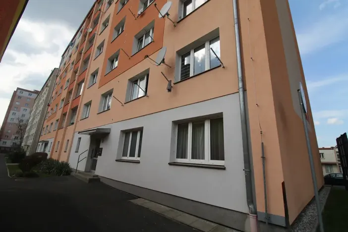 Pronájem bytu 2+1, Karlovy Vary, Krymská, 54 m2