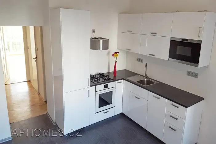 Pronájem bytu 3+kk, Praha - Žižkov, Biskupcova, 80 m2