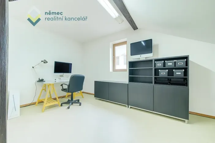 Pronájem kanceláře, Praha - Holešovice, Dělnická, 44 m2