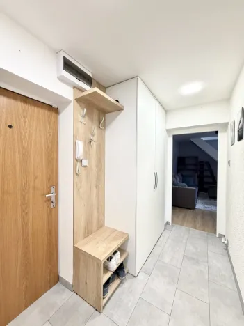 Pronájem bytu 3+1, Jablonec nad Nisou, Rýnovická, 94 m2