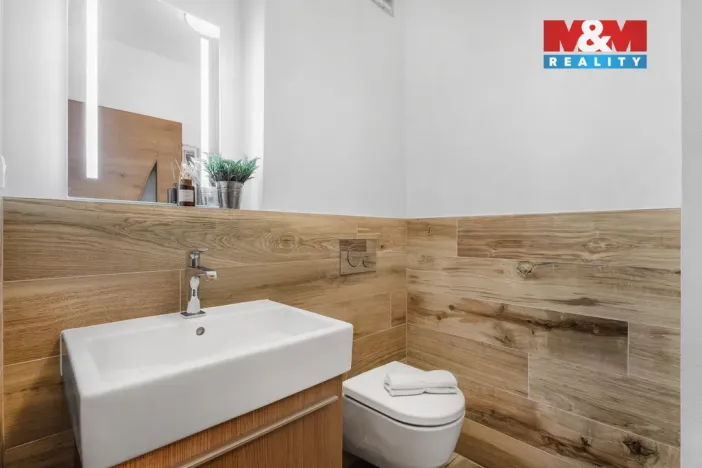 Prodej rodinného domu, Veleň - Mírovice, U Skalky, 229 m2