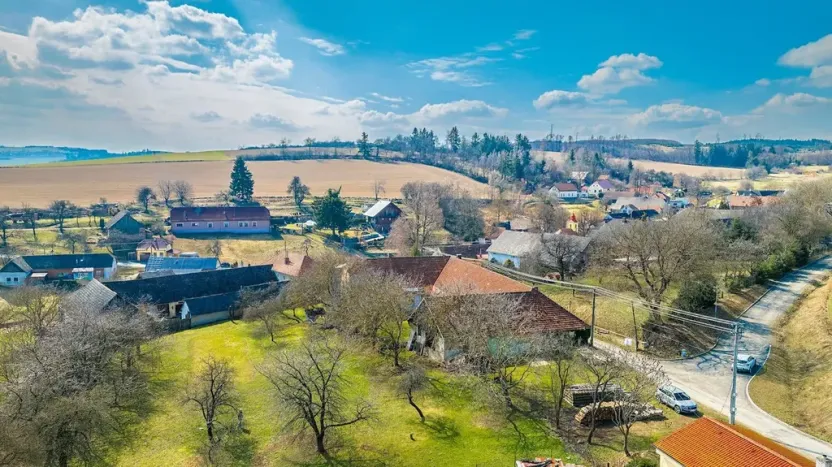 Prodej zemědělské usedlosti, Radonín, 185 m2