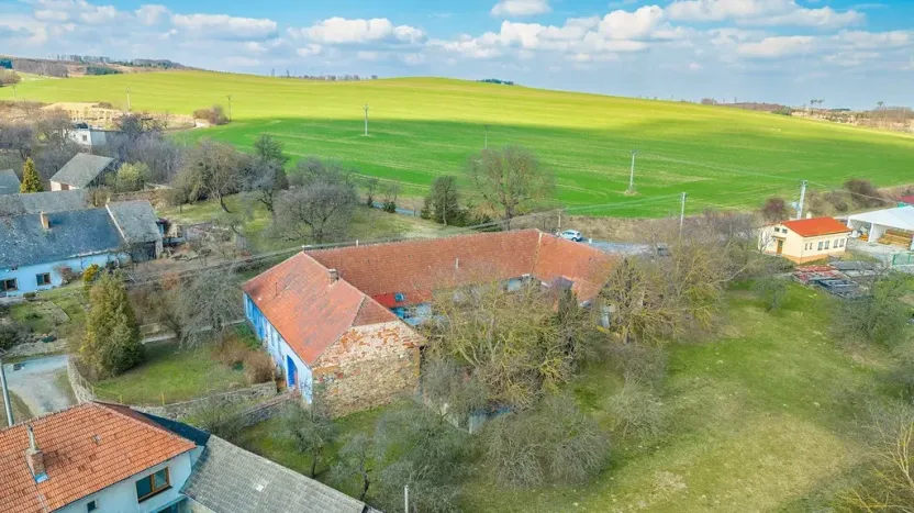 Prodej zemědělské usedlosti, Radonín, 185 m2