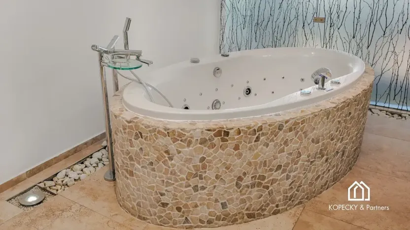 Prodej atypického bytu, Praha - Smíchov, Křížová, 428 m2