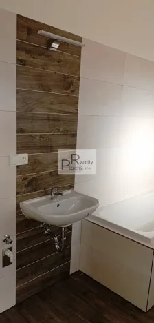 Prodej bytu 2+kk, Hevlín, 56 m2