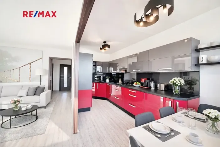 Prodej bytu 3+1, Kladno, Vašíčkova, 77 m2