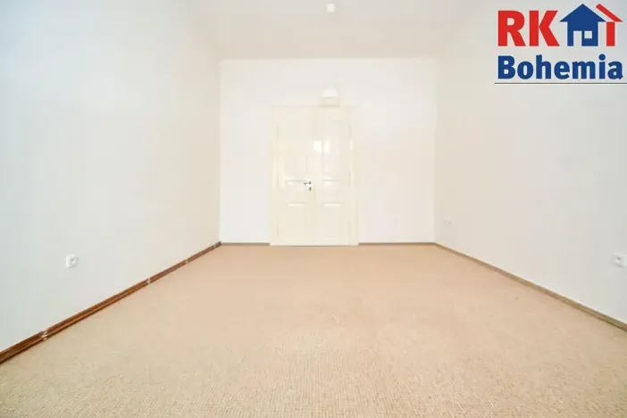 Pronájem bytu 2+kk, Český Brod, nám. Arnošta z Pardubic, 49 m2