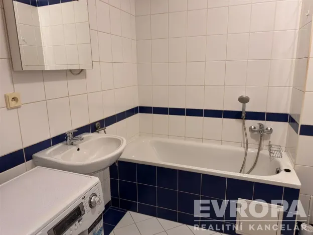 Pronájem bytu 1+kk, Liberec - Liberec VII-Horní Růžodol, Jeronýmova, 35 m2