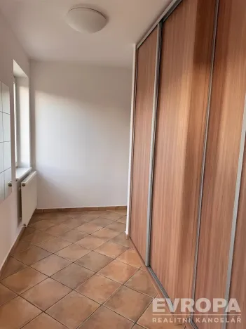 Pronájem bytu 2+kk, Jablonec nad Nisou, Komenského, 55 m2