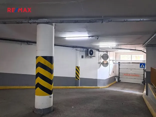 Pronájem bytu 2+kk, Praha - Hlubočepy, Voskovcova, 55 m2