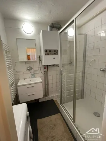 Pronájem bytu 2+1, Jihlava, Erbenova, 58 m2