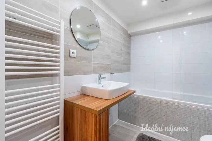 Pronájem bytu 2+kk, Praha - Lochkov, U sladovny, 63 m2