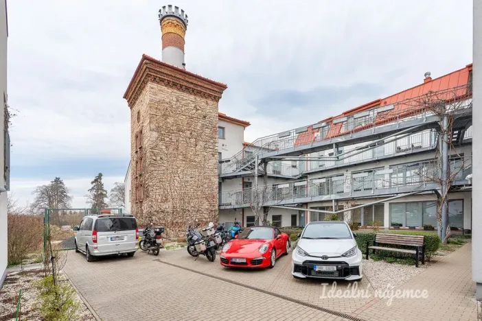 Pronájem bytu 2+kk, Praha - Lochkov, U sladovny, 63 m2