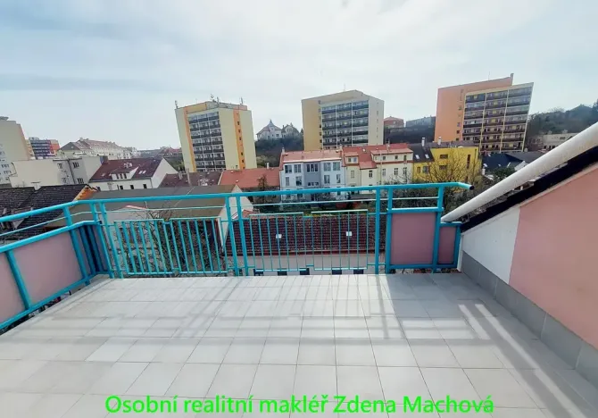 Pronájem bytu 3+kk, Praha - Strašnice, Gutova, 87 m2