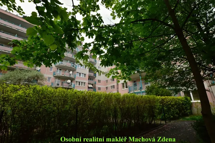 Pronájem bytu 3+kk, Praha - Strašnice, Gutova, 87 m2