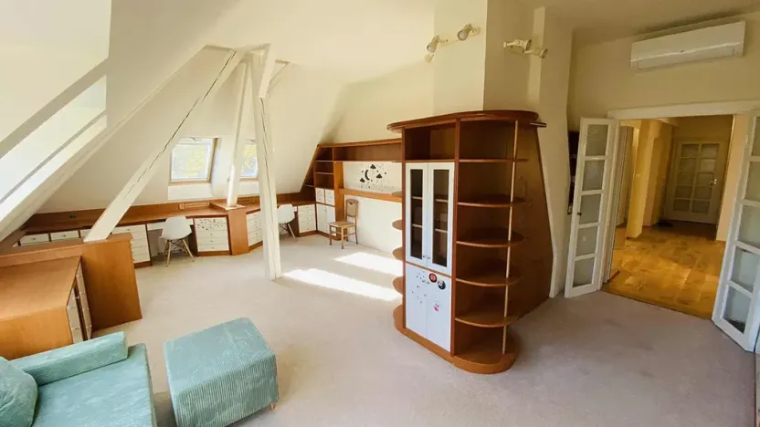 Pronájem bytu 3+1, Brno, Libušino údolí, 160 m2