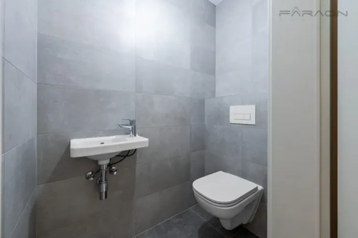 Pronájem bytu 2+kk, Praha - Břevnov, Bělohorská, 111 m2