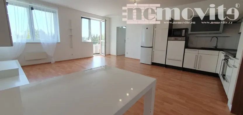 Prodej bytu 2+kk, Jesenice, Na Okruhu, 62 m2