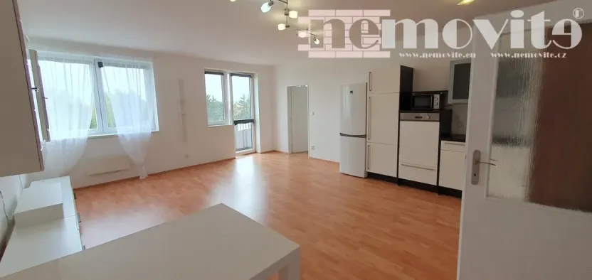 Prodej bytu 2+kk, Jesenice, Na Okruhu, 62 m2