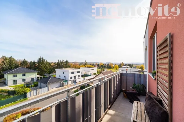 Prodej bytu 2+kk, Jesenice, Na Okruhu, 62 m2