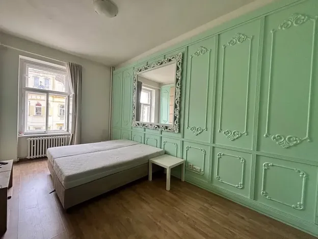 Pronájem bytu 1+1, Praha - Dejvice, Pod kaštany, 34 m2