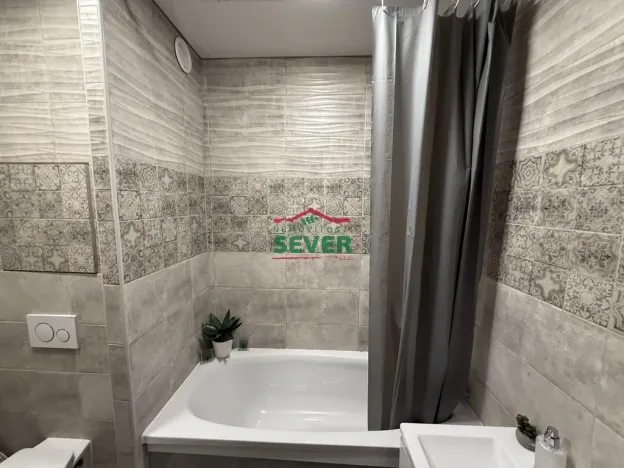 Prodej bytu 3+1, Teplice - Řetenice, Duchcovská, 70 m2