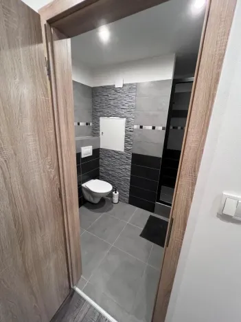 Pronájem bytu 2+kk, Kralupy nad Vltavou, sídl. U Cukrovaru, 42 m2