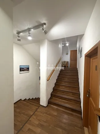 Prodej vícegeneračního domu, Smržovka, 520 m2