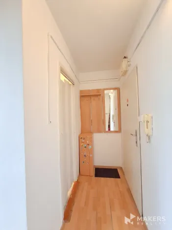 Pronájem bytu 1+kk, Praha - Karlín, K Olympiku, 35 m2