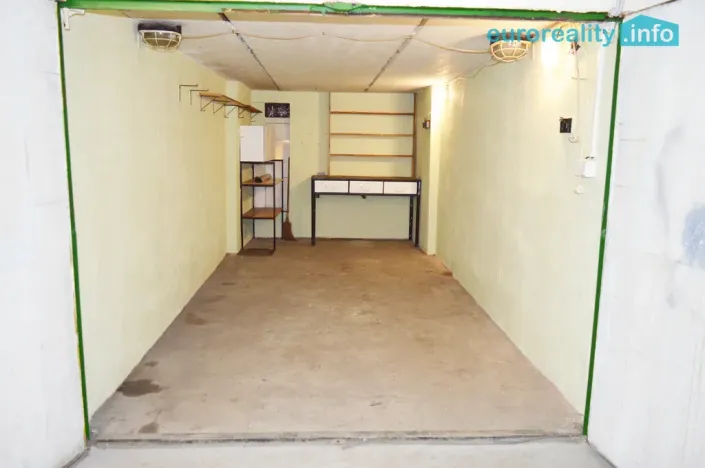 Pronájem garáže, Kladno - Kročehlavy, Bellevue, 16 m2