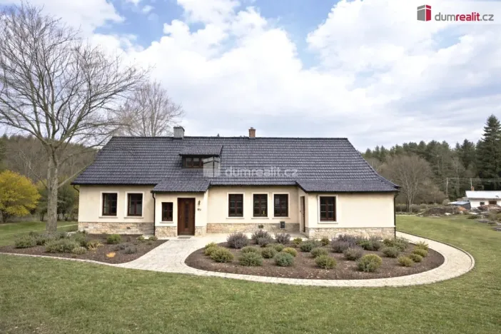 Prodej rodinného domu, Smržovka, Občanská, 214 m2