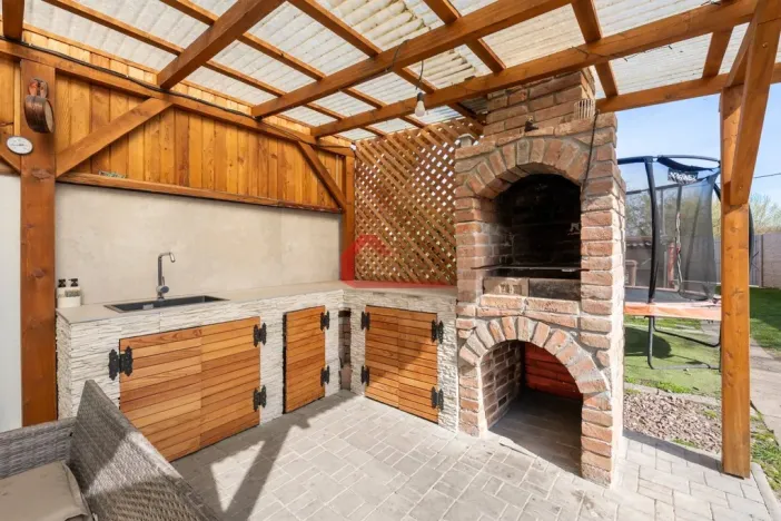 Prodej rodinného domu, Břeclav - Poštorná, Hlavní, 115 m2