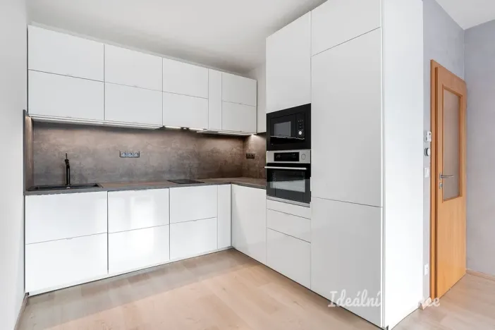 Pronájem bytu 2+kk, Chýně, Bolzanova, 52 m2