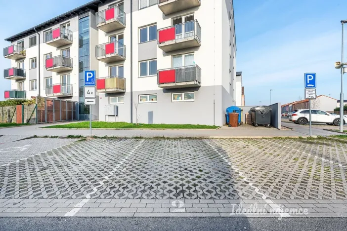 Pronájem bytu 2+kk, Chýně, Bolzanova, 52 m2