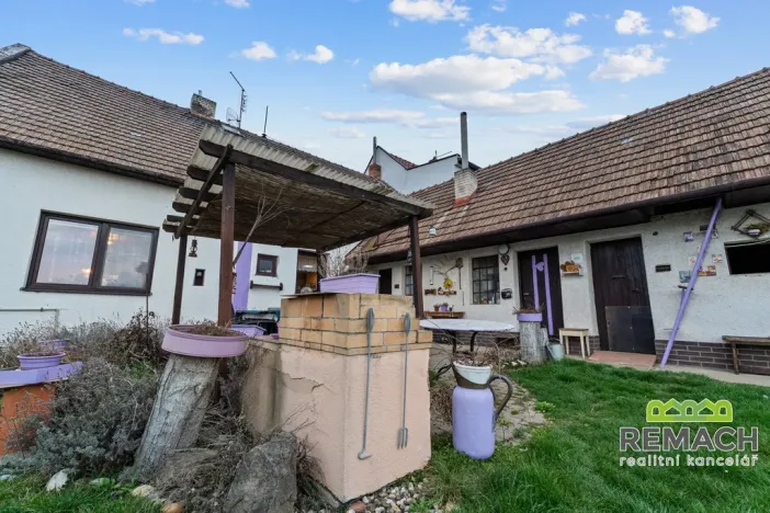 Prodej rodinného domu, Zlechov, 195 m2