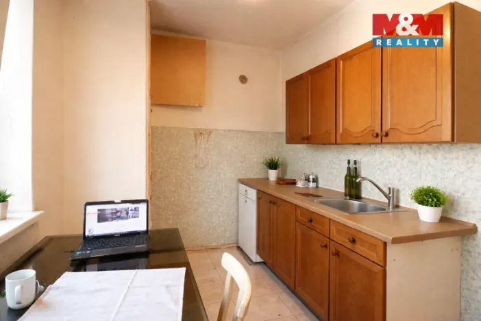 Prodej bytu 2+1, Karlovy Vary, nábřeží Jana Palacha, 63 m2