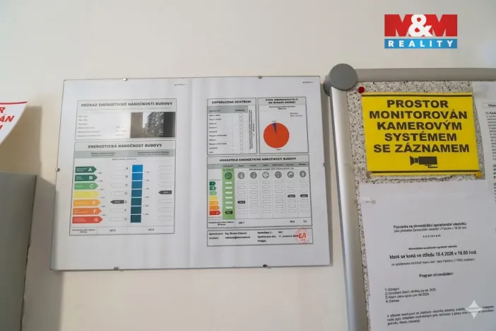Prodej bytu 2+1, Karlovy Vary, nábřeží Jana Palacha, 63 m2