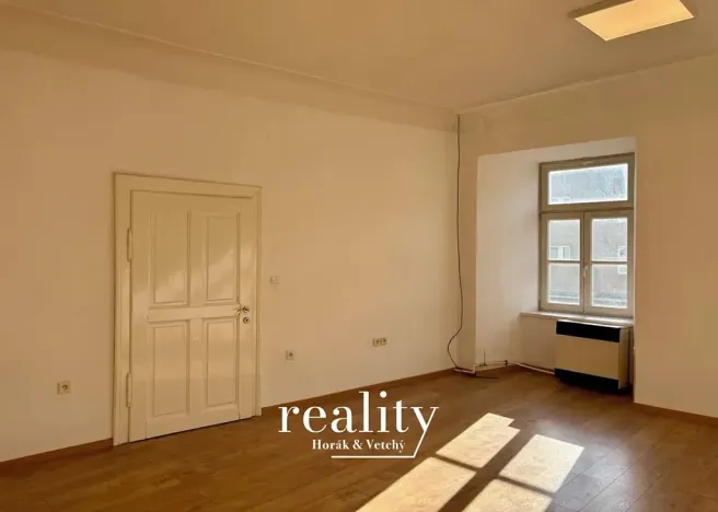 Pronájem bytu 2+1, Moravské Budějovice, nám. ČSA, 70 m2