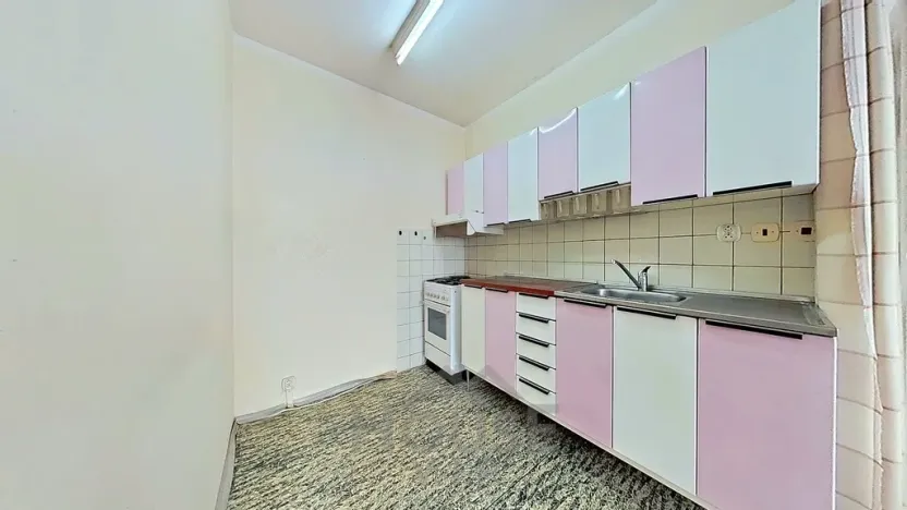 Prodej bytu 2+kk, Praha - Strašnice, Královická, 48 m2