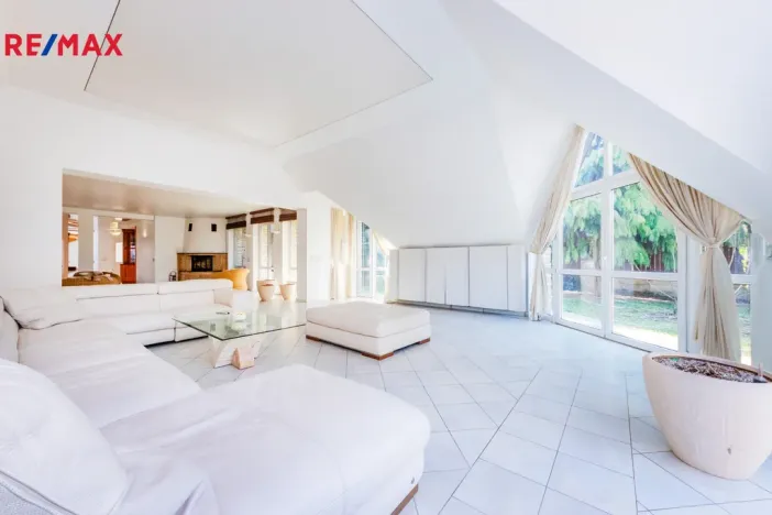 Prodej rodinného domu, Praha, U zahrádek, 433 m2