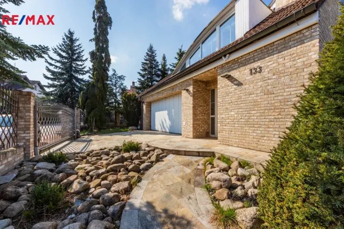 Prodej rodinného domu, Praha, U zahrádek, 433 m2