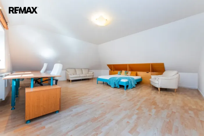 Prodej rodinného domu, Praha, U zahrádek, 433 m2