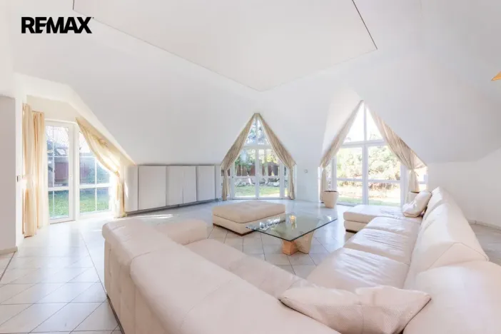 Prodej rodinného domu, Praha, U zahrádek, 433 m2