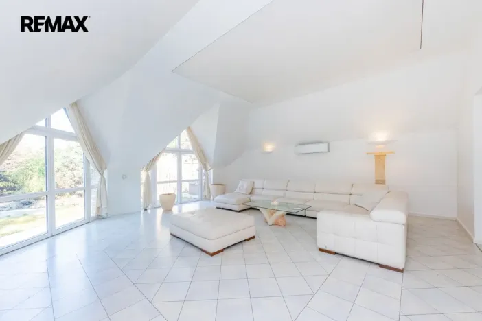 Prodej rodinného domu, Praha, U zahrádek, 433 m2
